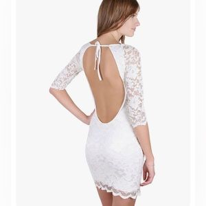 ❤️ ❗️John Zack ❗️Ecru Backless 3/4 Sleeve Lined Lace Bodycon Dress